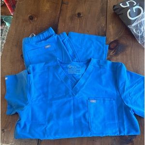 Men’s Figs Scrub Set (large)